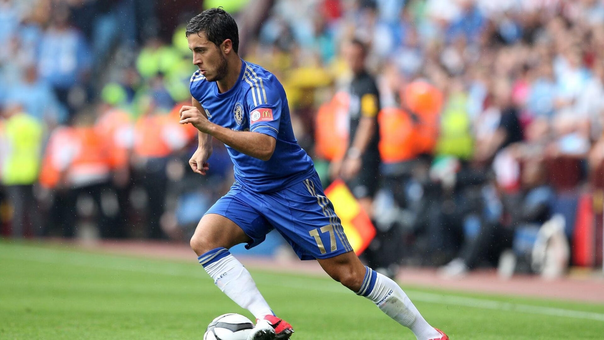 Faker微笑面对压力再创辉煌，faker采访痛哭