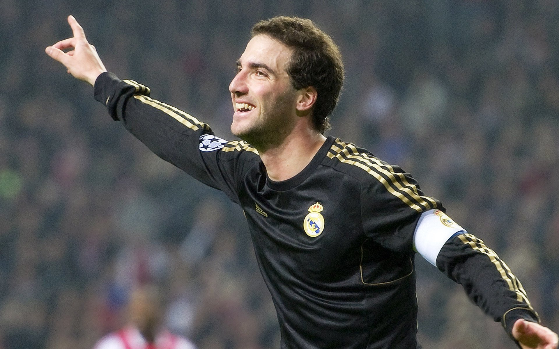 联赛官方调整赛制以增加竞争性与观赏性，联赛赛会制